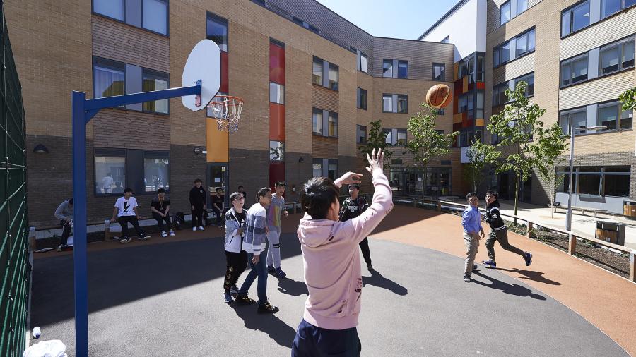 Cambridge english learning england school EC