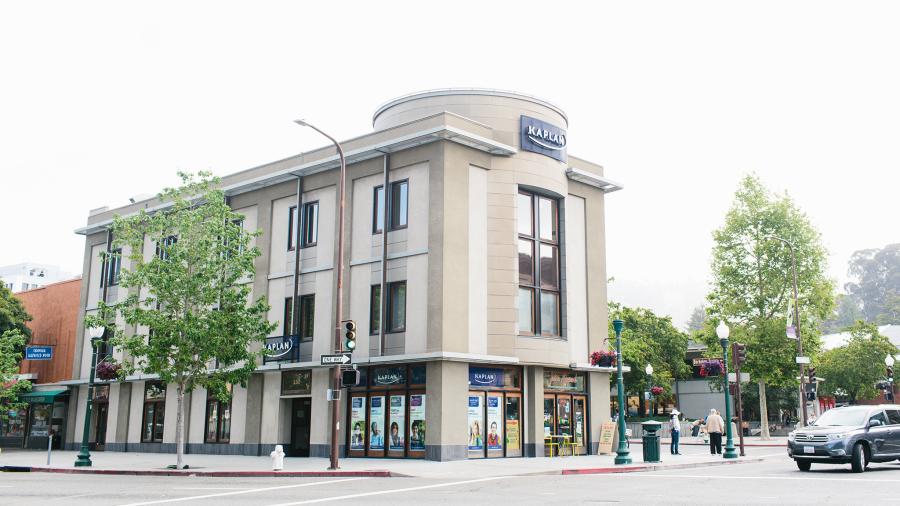 ESL Languages San Francisco Kaplan International school 1
