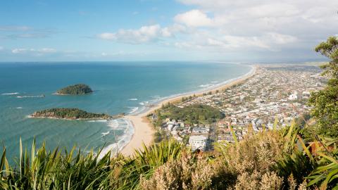 ESL Mount Maunganui language stay 3 column 1
